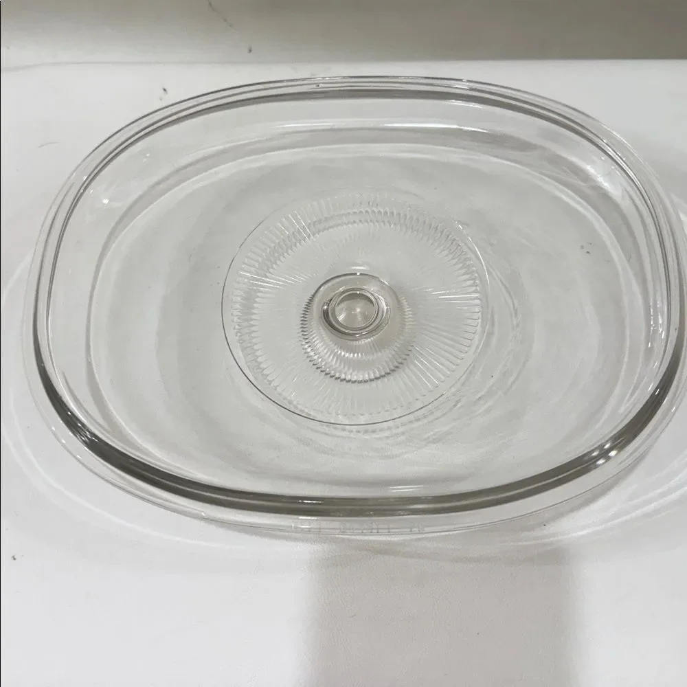Corningware Pink Trio Ribbed White Ceramic Dish & Lid 1.8 Liter 9 1/2 X 7 1/2